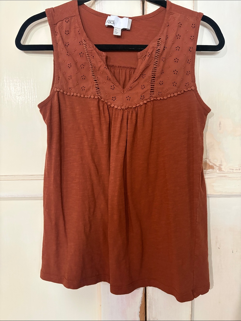 Casual Rust Eyelet Yoke Tank - The Rack